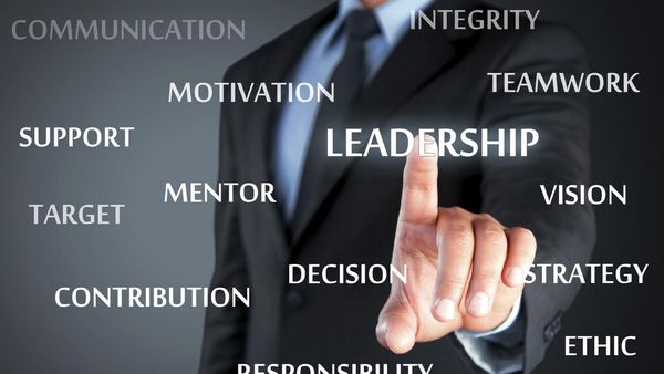 Leader là gì? Trở thành Leader thực thụ cần những nhân tố nào?  3