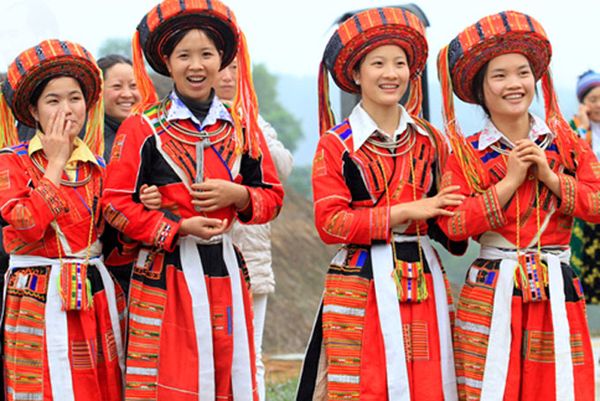 Trang phục truyền thống cũng là nét đẹp văn hóa riêng 